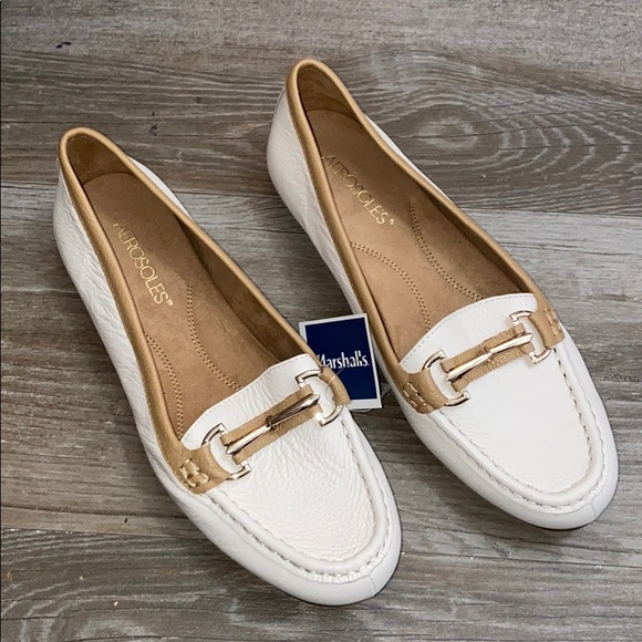 aerosoles drive along